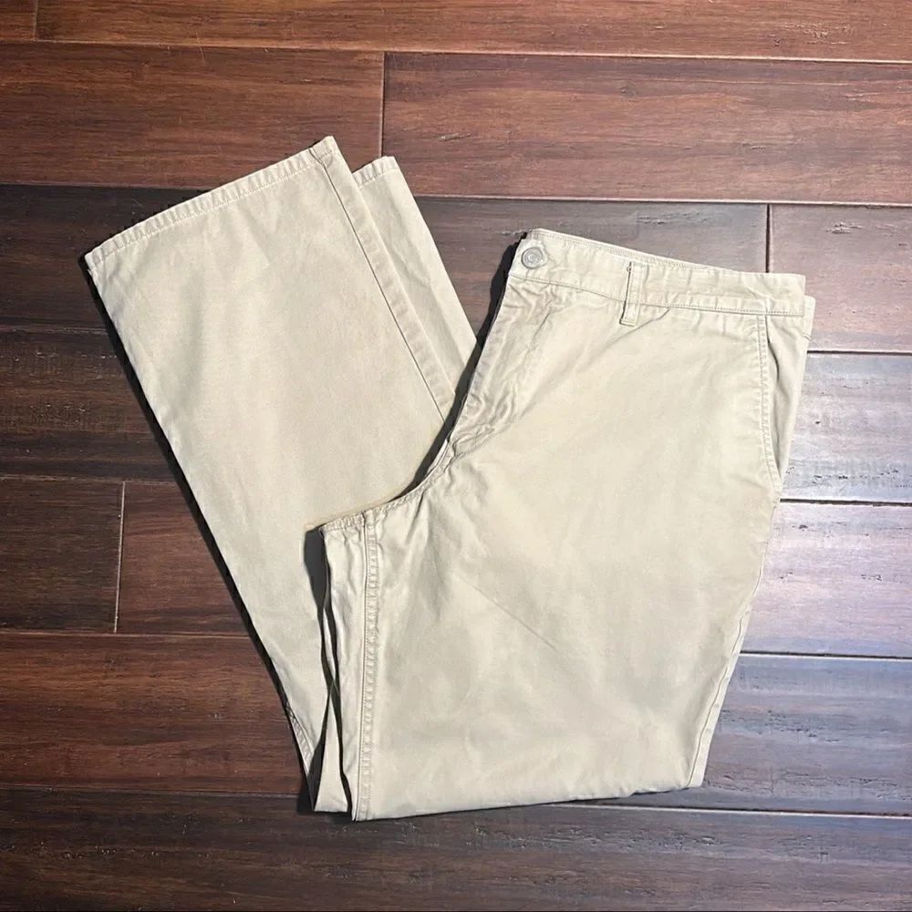 Bonobos Men Bootcut Chinos - Picture 4 of 5